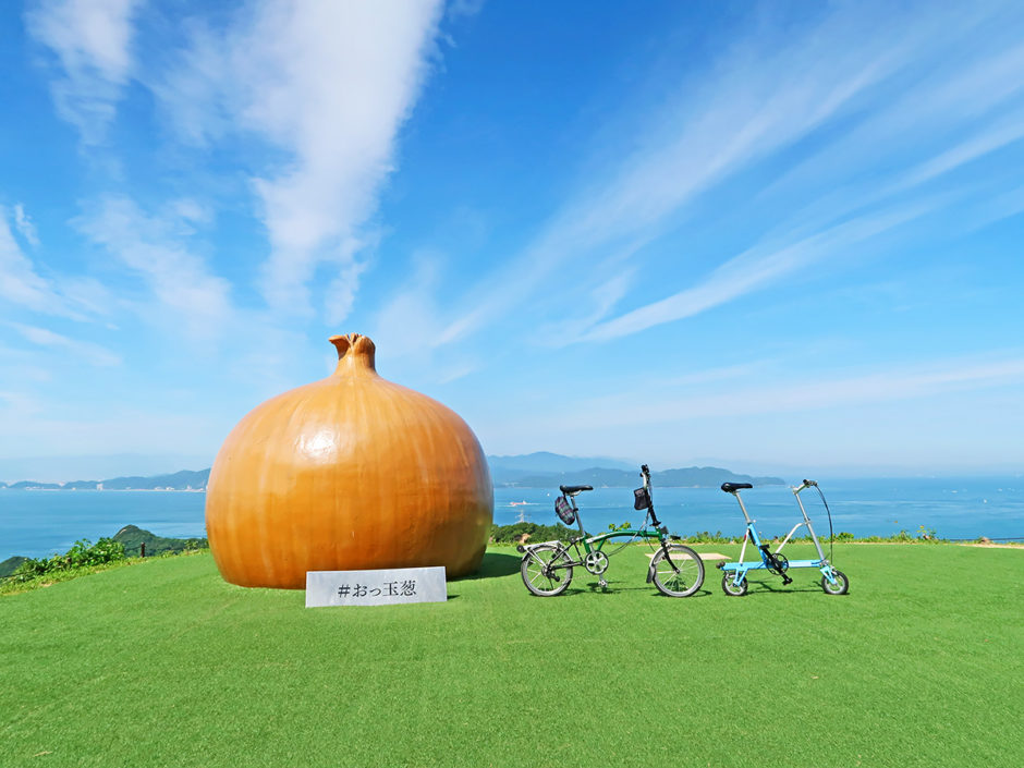 淡路島に行ったら見ておきたい！超巨大な『玉ねぎのオブジェ』 - POTA BIKE（ポタバイク）公式サイト